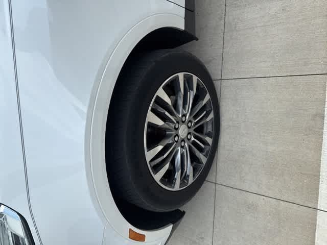 Thumbnail: 2018 Cadillac XT5 - 9
