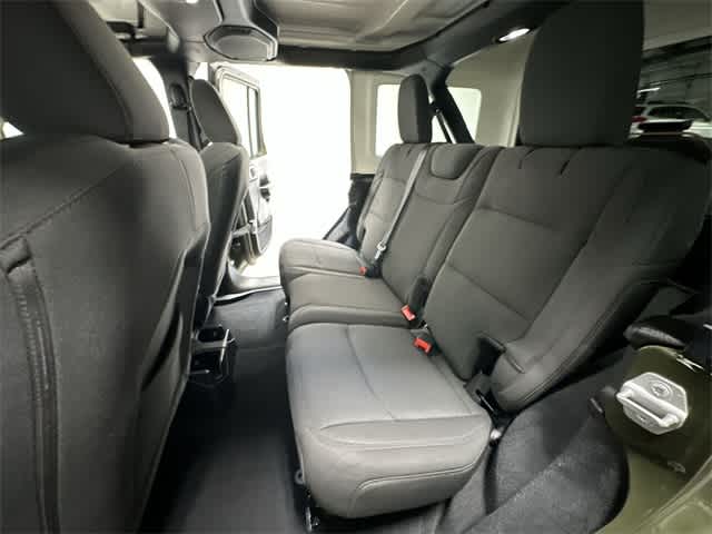 Thumbnail: 2022 Jeep Wrangler - 19