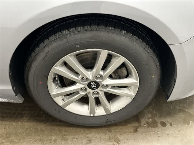 Thumbnail: 2017 Hyundai Sonata - 5