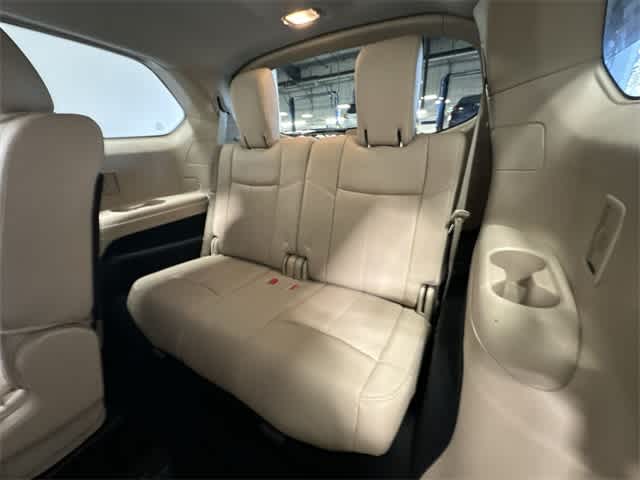 Thumbnail: 2019 Nissan Pathfinder - 37