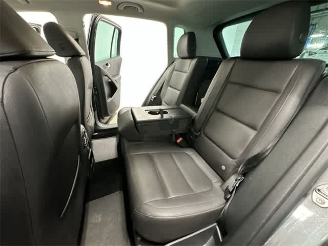 Thumbnail: 2016 Volkswagen Tiguan - 20