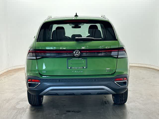 Thumbnail: 2026 Volkswagen Taos - 4