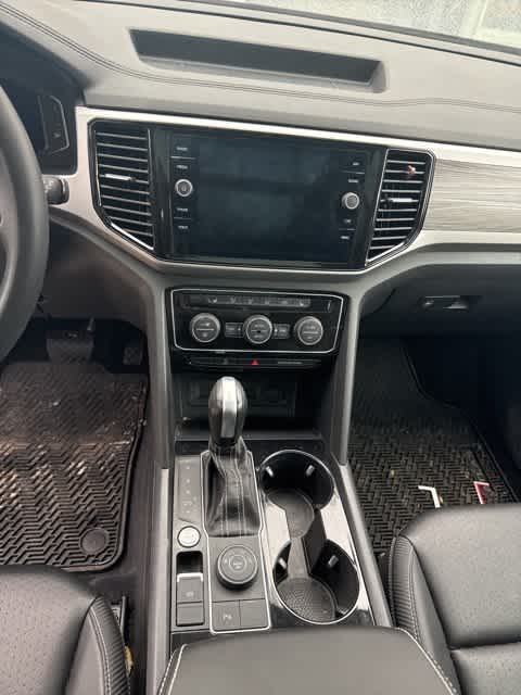 Thumbnail: 2023 Volkswagen Atlas - 16