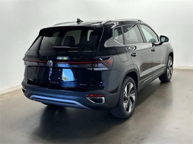 Thumbnail: 2025 Volkswagen Taos - 30