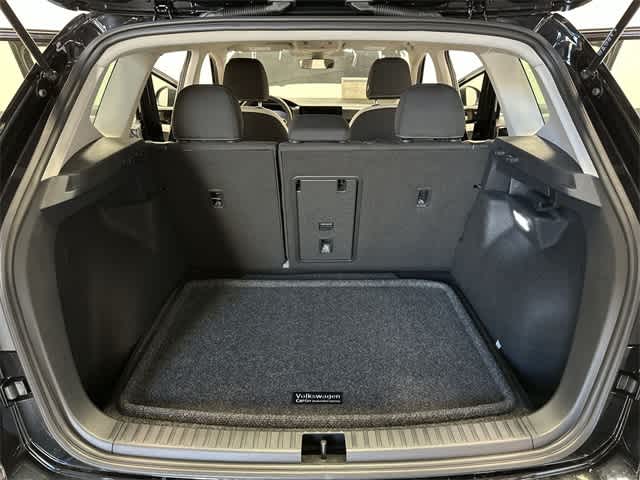 Thumbnail: 2025 Volkswagen Taos - 22