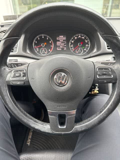 Thumbnail: 2013 Volkswagen Passat - 15