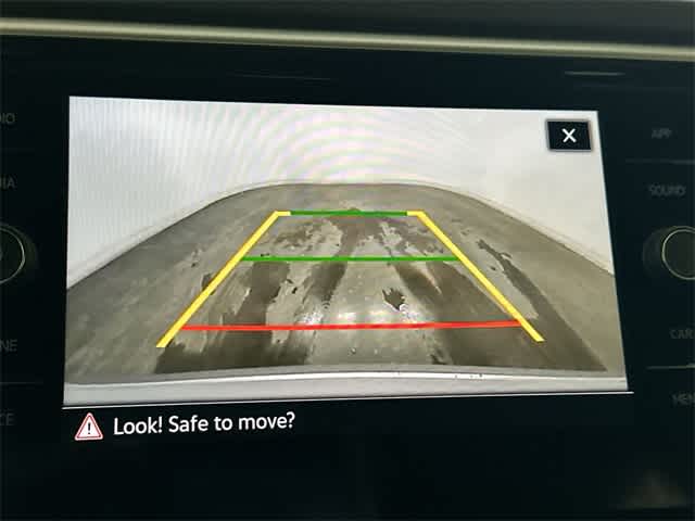 Thumbnail: 2022 Volkswagen Atlas - 13