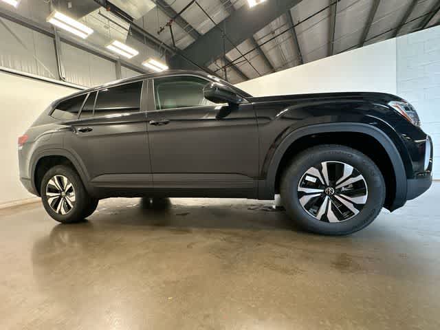 Thumbnail: 2026 Volkswagen Atlas - 3