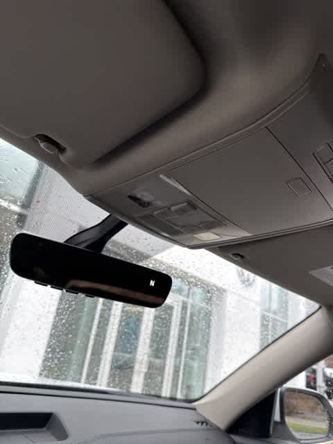 Thumbnail: 2023 Volkswagen Atlas - 22