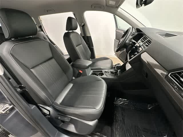 Thumbnail: 2024 Volkswagen Tiguan - 23