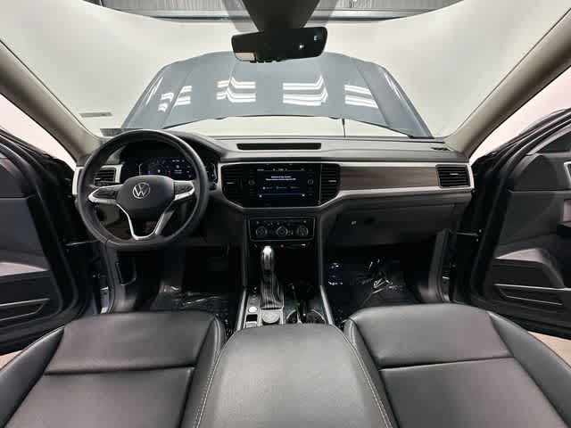 Thumbnail: 2023 Volkswagen Atlas - 21