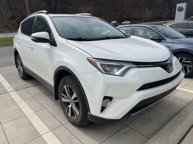 Thumbnail: 2018 Toyota RAV4 - 6