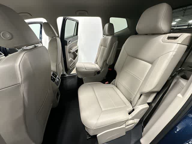 Thumbnail: 2023 Volkswagen Atlas - 19