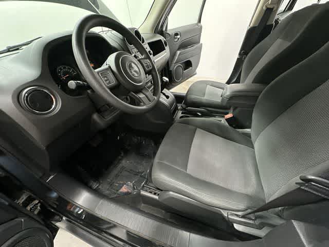 Thumbnail: 2015 Jeep Patriot - 12