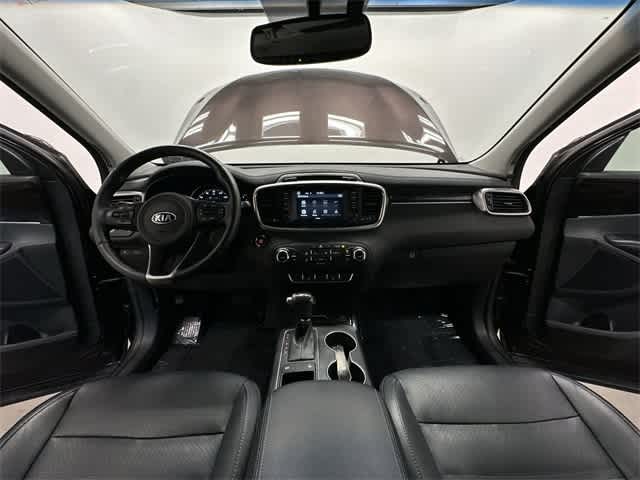 2018 Kia Sorento EX 19