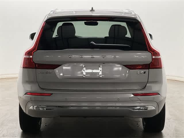Thumbnail: 2023 Volvo XC60 - 4