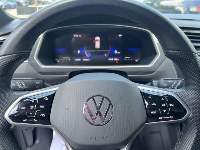 Thumbnail: 2024 Volkswagen Tiguan - 11