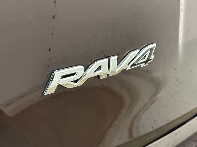 Thumbnail: 2016 Toyota RAV4 - 26