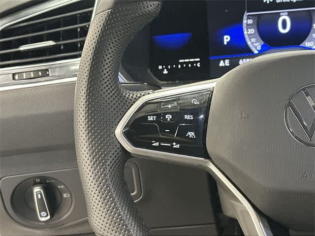 2022 Volkswagen Tiguan SE R-Line Black 9