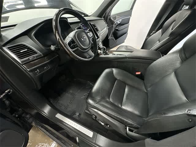 Thumbnail: 2018 Volvo XC90 - 17