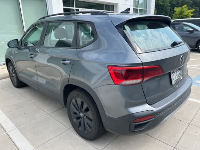 Thumbnail: 2022 Volkswagen Taos - 3