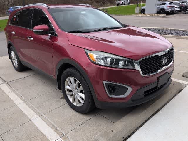 Thumbnail: 2017 Kia Sorento - 7