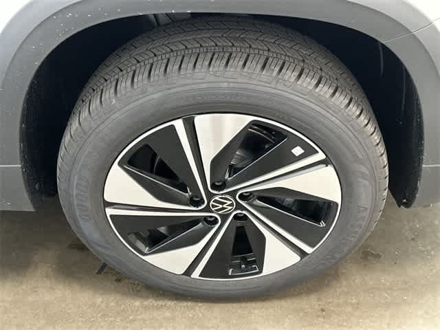 Thumbnail: 2025 Volkswagen Taos - 5