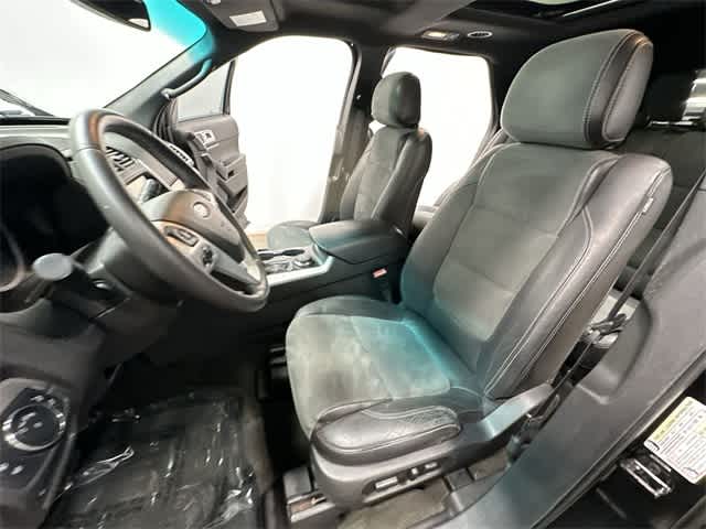 Thumbnail: 2015 Ford Explorer - 18