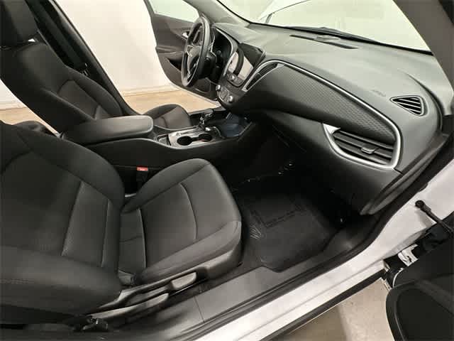 Thumbnail: 2022 Chevrolet Malibu - 20