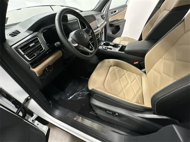 Thumbnail: 2026 Volkswagen Atlas - 16