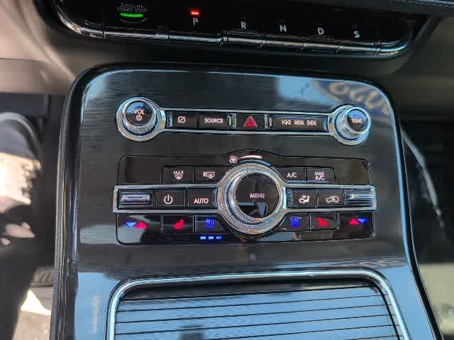 Thumbnail: 2022 Lincoln Nautilus - 17