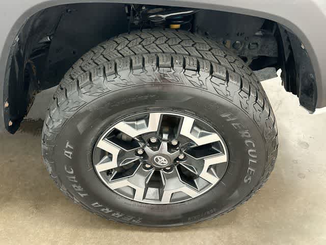Thumbnail: 2022 Toyota Tacoma - 5