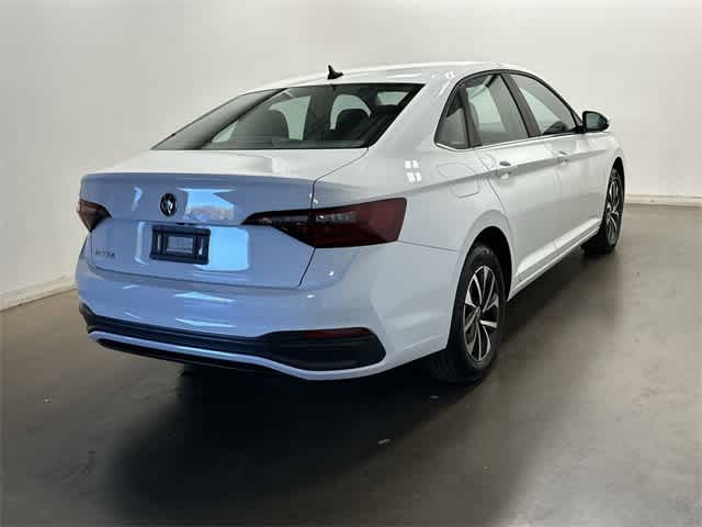 Thumbnail: 2023 Volkswagen Jetta - 32