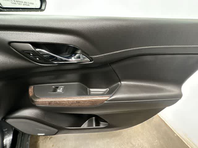 Thumbnail: 2023 GMC Acadia - 26