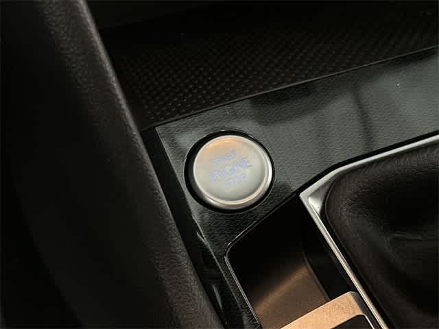 Thumbnail: 2025 Volkswagen Taos - 10