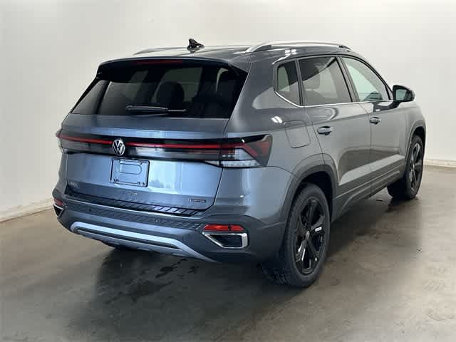 Thumbnail: 2025 Volkswagen Taos - 31