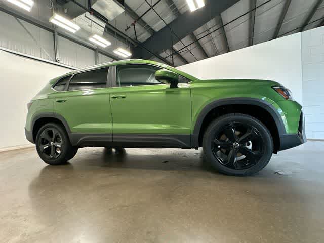 Thumbnail: 2026 Volkswagen Taos - 3
