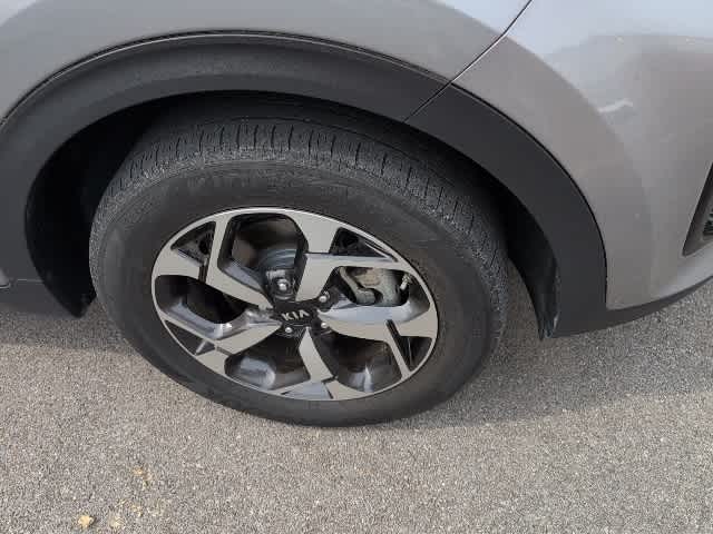 2022 Kia Sportage LX 8