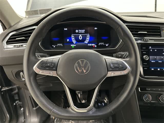 Thumbnail: 2024 Volkswagen Tiguan - 7
