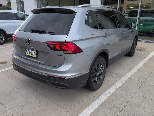 Thumbnail: 2022 Volkswagen Tiguan - 4