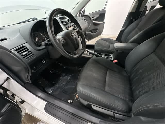 Thumbnail: 2013 Toyota Corolla - 13