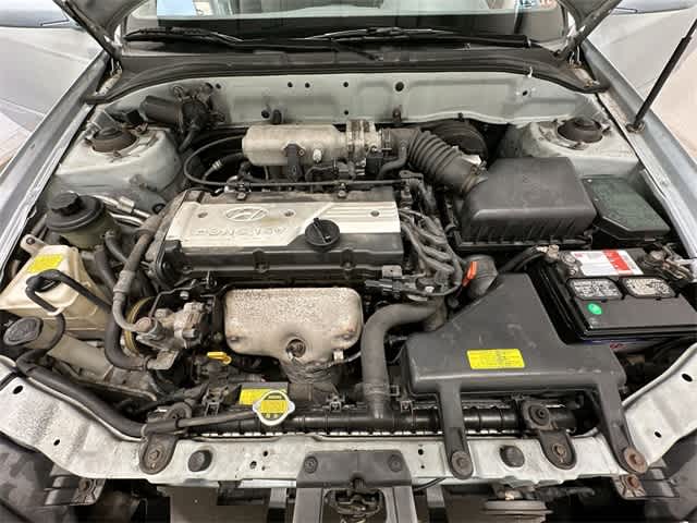 2003 Hyundai Accent  20