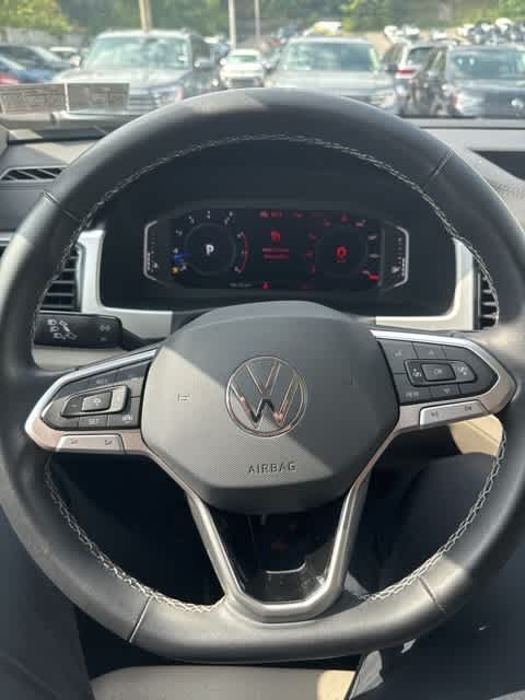 Thumbnail: 2022 Volkswagen Atlas - 13