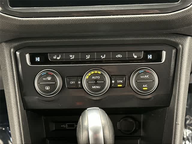 Thumbnail: 2020 Volkswagen Tiguan - 17