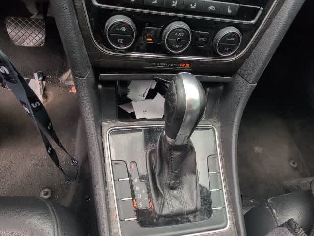 Thumbnail: 2016 Volkswagen Passat - 18