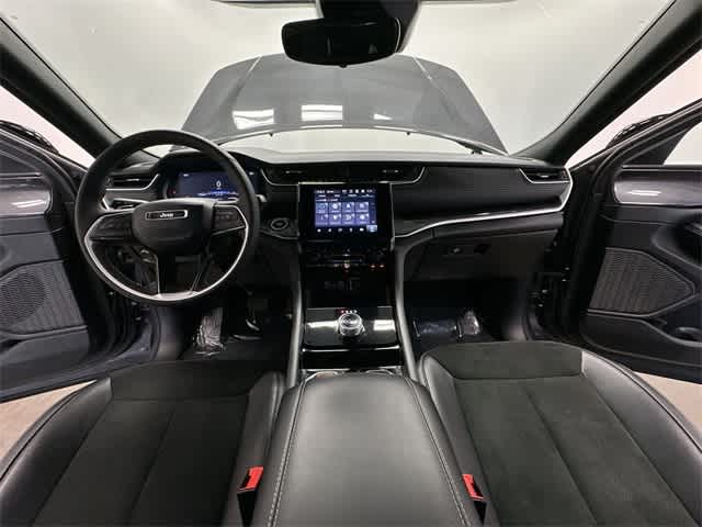 Thumbnail: 2023 Jeep Grand Cherokee - 20