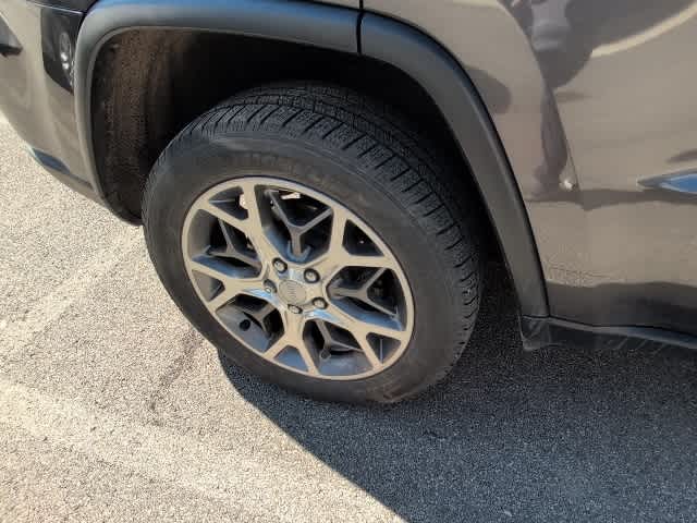 Thumbnail: 2020 Jeep Grand Cherokee - 11