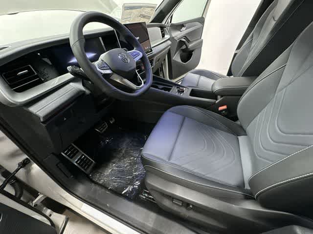 Thumbnail: 2026 Volkswagen Tiguan - 16