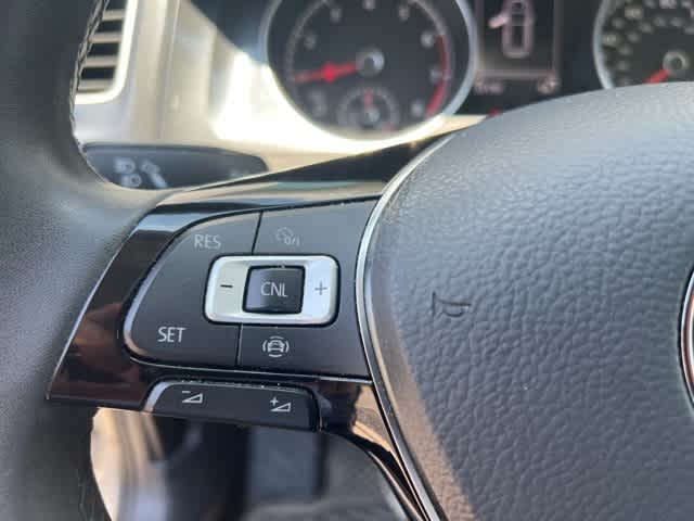 Thumbnail: 2020 Volkswagen Golf - 13