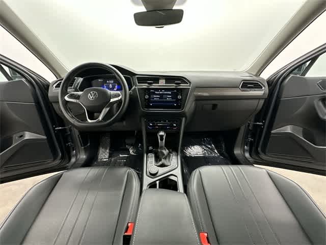 Thumbnail: 2024 Volkswagen Tiguan - 21